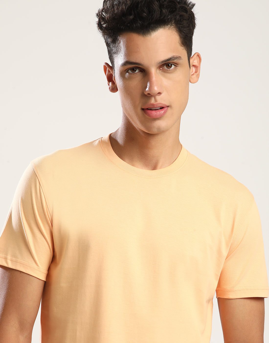 ORANGE FUZZ - ROUND NECK - T-SHIRT