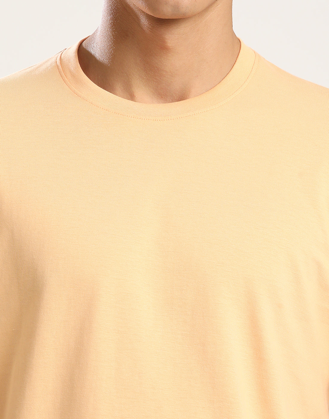 ORANGE FUZZ - ROUND NECK - T-SHIRT