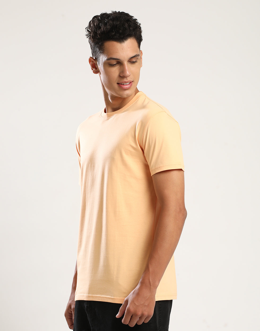 ORANGE FUZZ - ROUND NECK - T-SHIRT