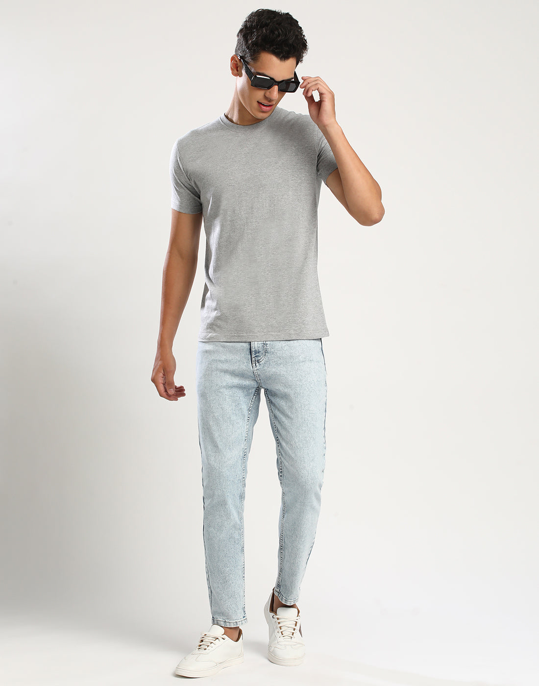 GREY - ROUND NECK - T-SHIRT