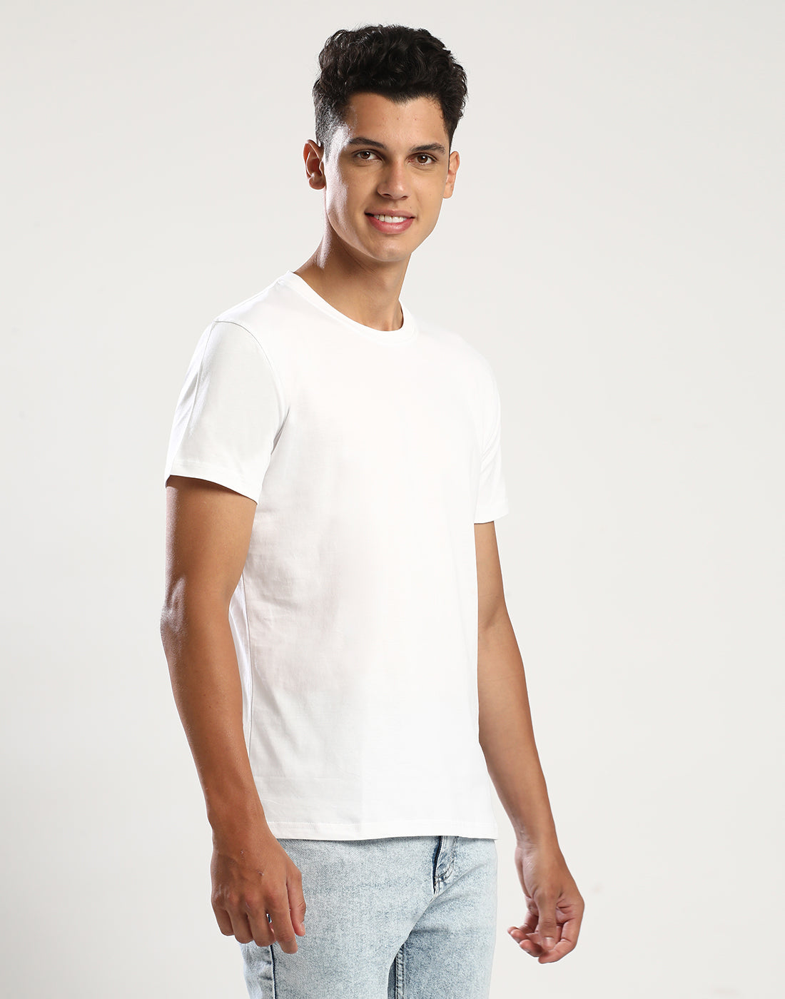 WHITE - ROUND NECK - TSHIRT